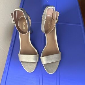 Diane Von Furstenberg Silver Heels with Elegant Ankle Strap